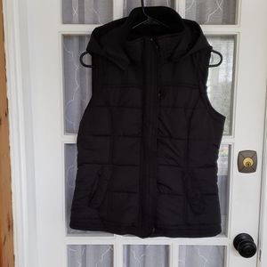 New York & Co Puffer Vest
